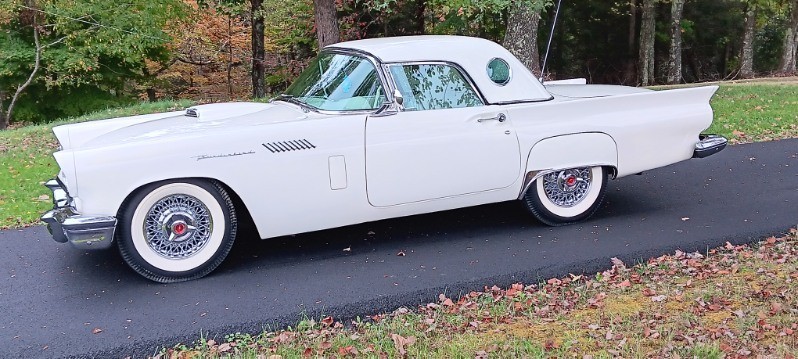Ford Thunderbird 1957 Convertible