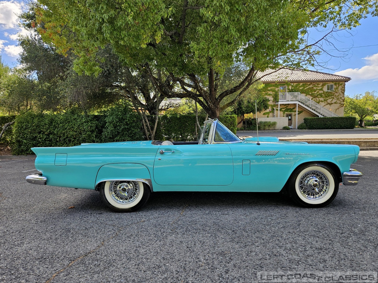 Ford-Thunderbird-1957-Convertible-7