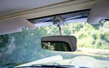 Ford-Thunderbird-1957-Pale-Yellow-White-3