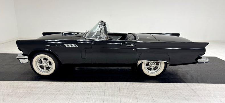 Ford-Thunderbird-1957-Raven-Black-Raven-Black-12