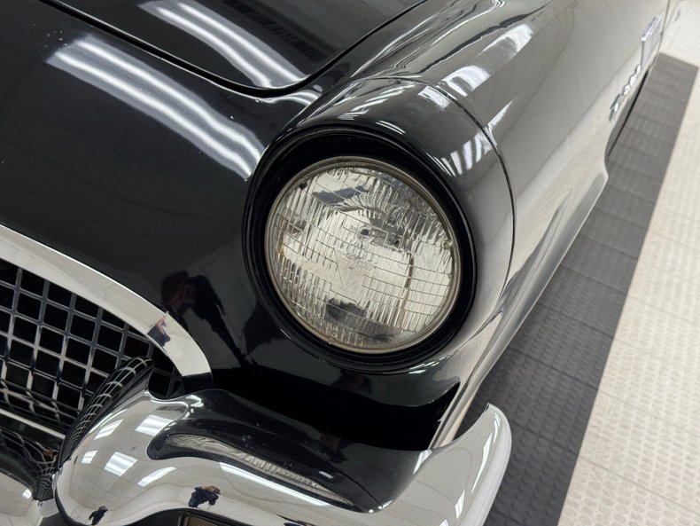 Ford-Thunderbird-1957-Raven-Black-Raven-Black-3