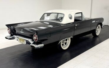 Ford-Thunderbird-1957-Raven-Black-Raven-Black-46
