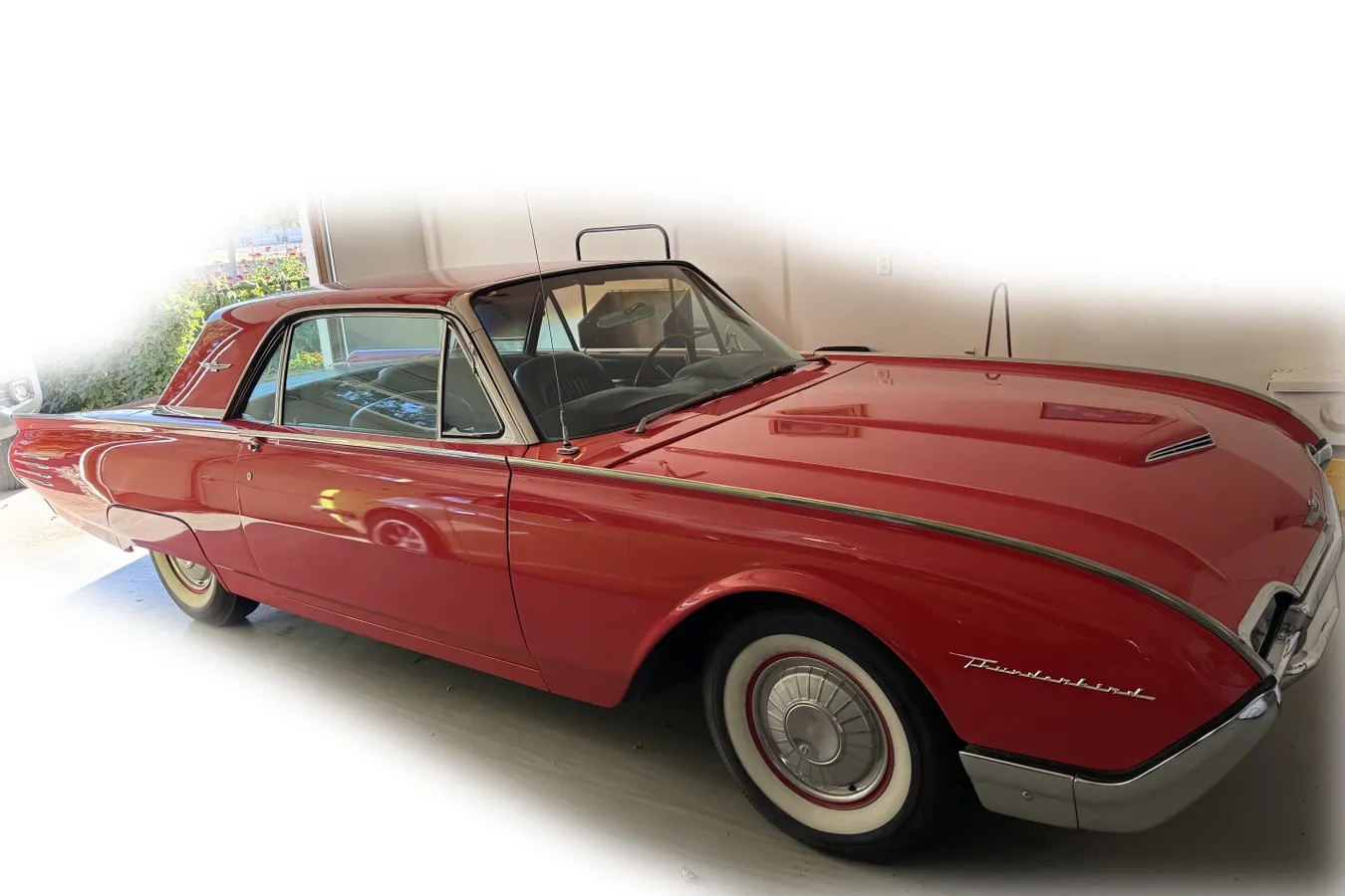 Ford-Thunderbird-1961-Red-Black-15