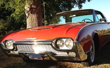 Ford-Thunderbird-1961-Red-Black-18