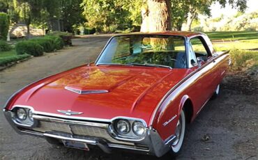 Ford-Thunderbird-1961-Red-Black-8