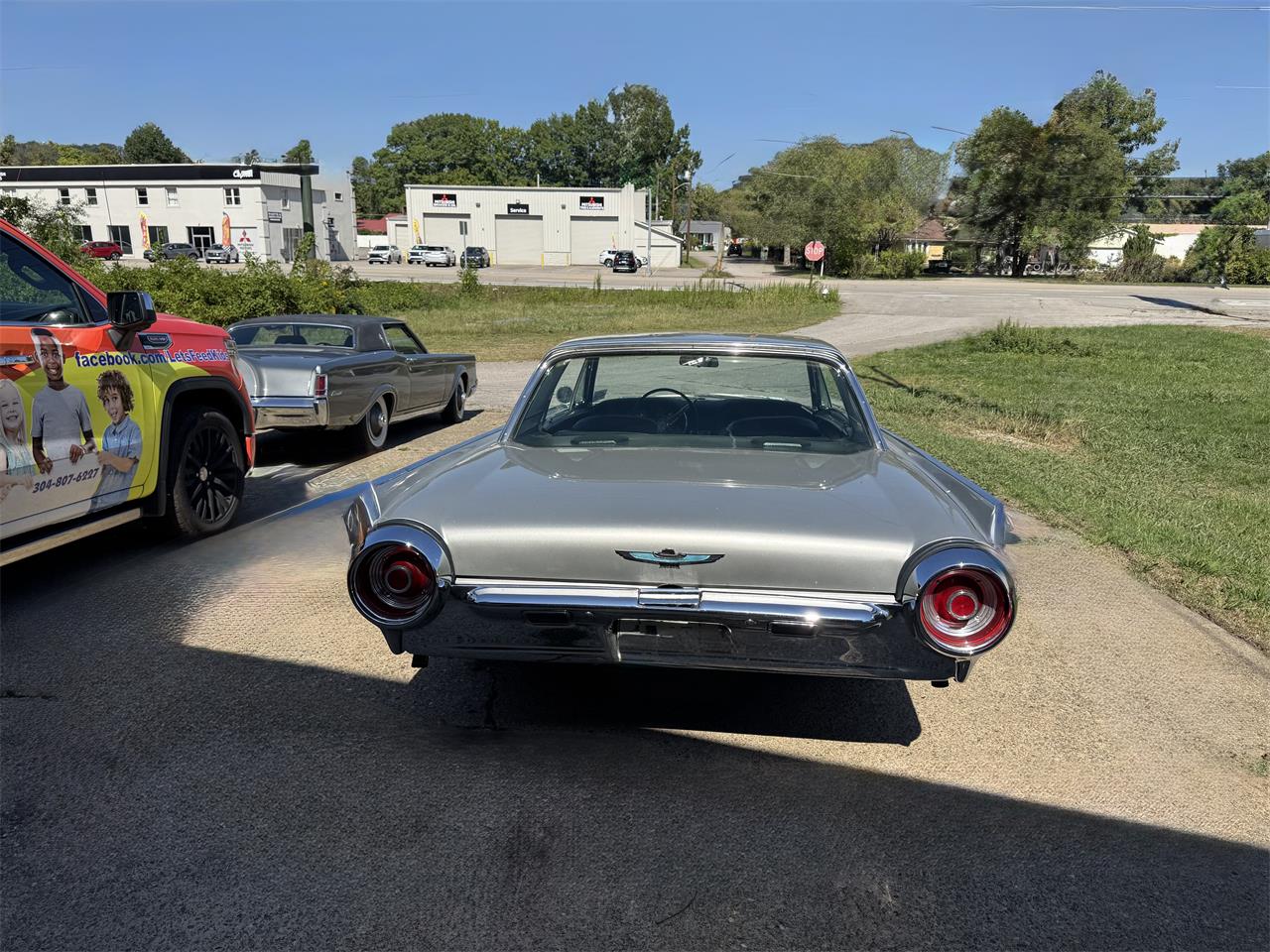 Ford-Thunderbird-1962-Silver-Metallic-Black-3