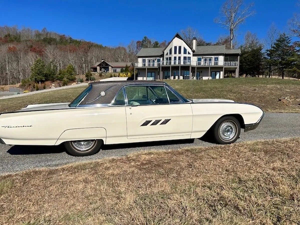 Ford-Thunderbird-1963-Corinthian-White-Pearl-White-Leather-15