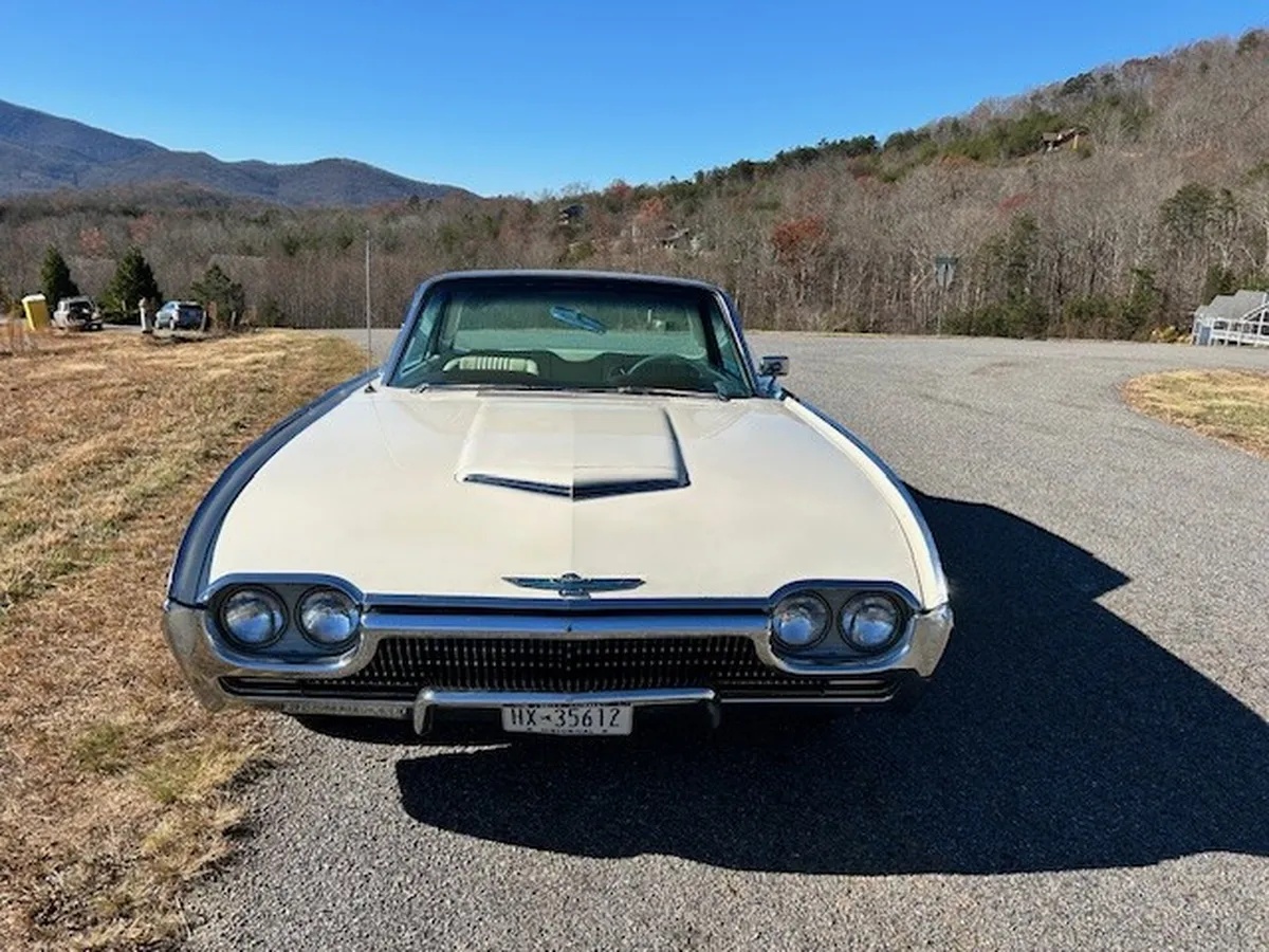 Ford-Thunderbird-1963-Corinthian-White-Pearl-White-Leather-16