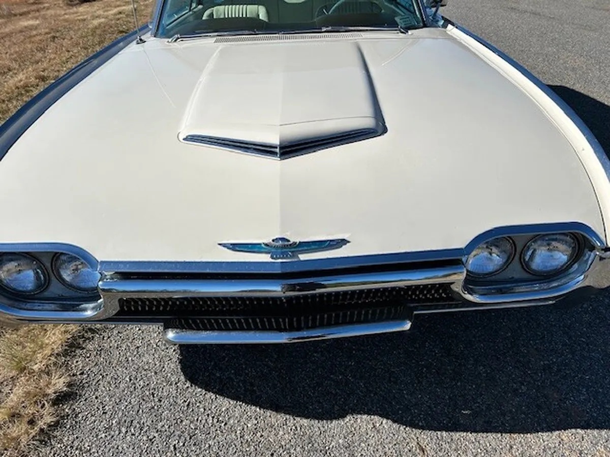 Ford-Thunderbird-1963-Corinthian-White-Pearl-White-Leather-8