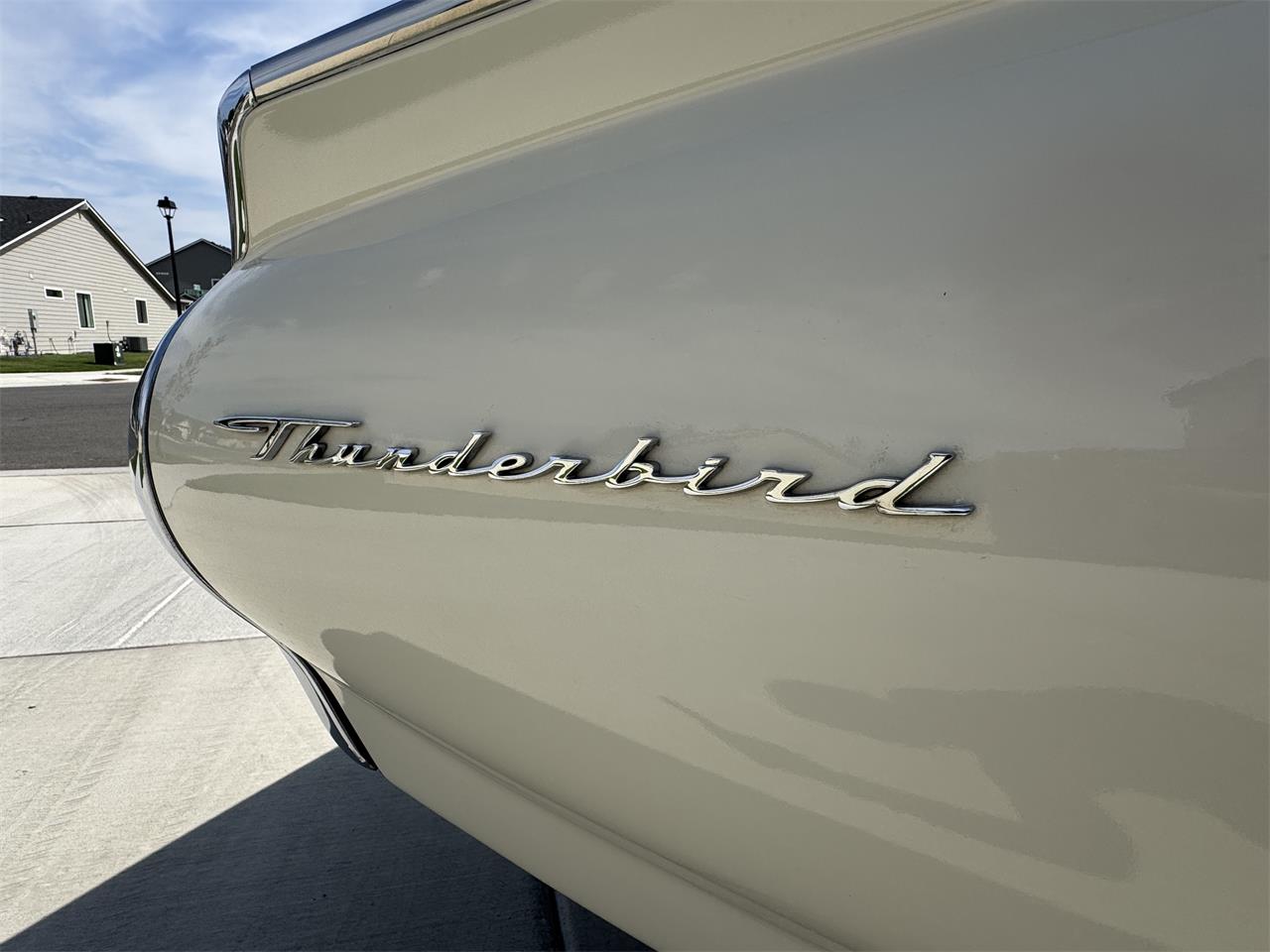 Ford-Thunderbird-1963-Corinthian-White-Red-10