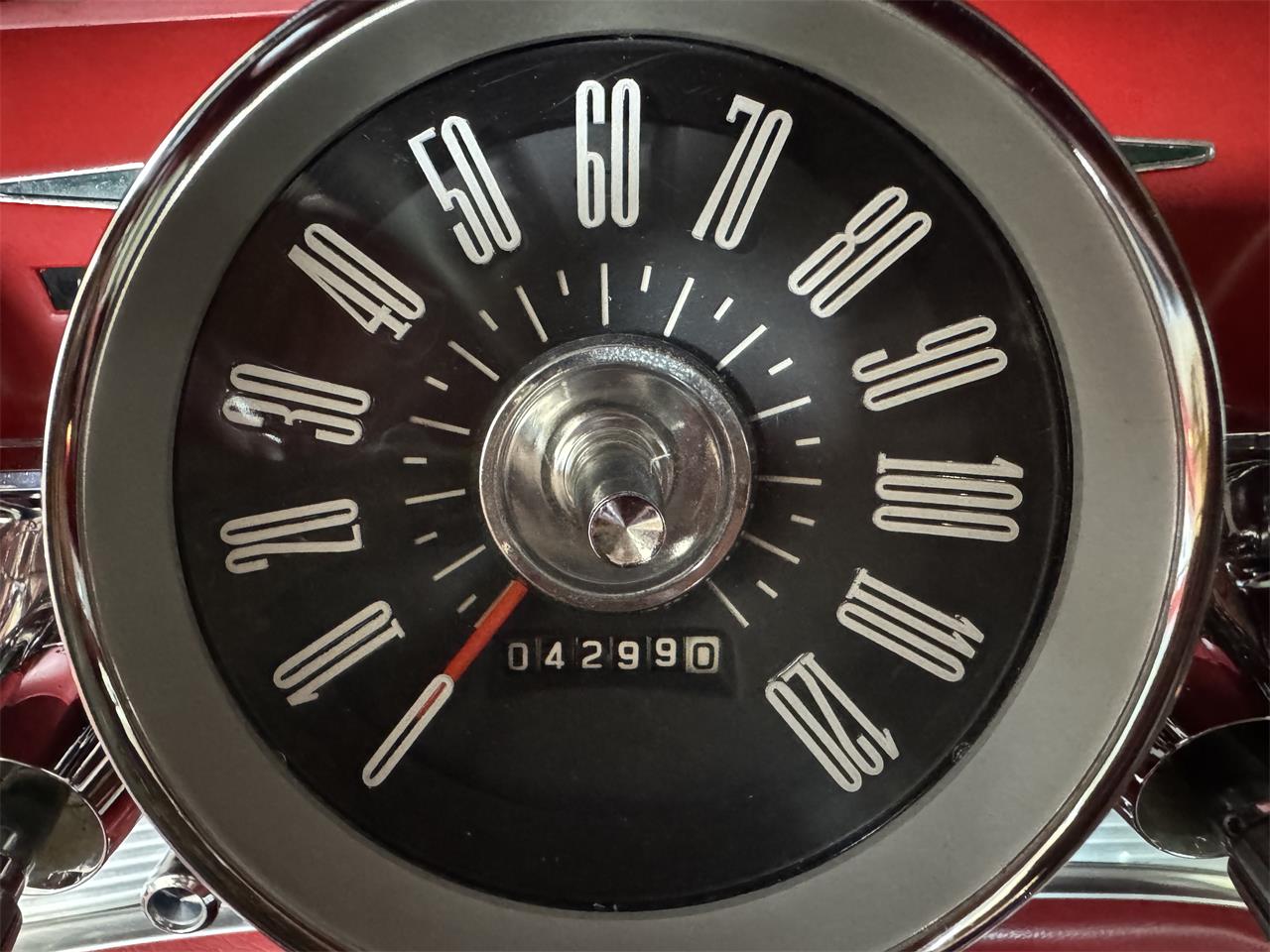 Ford-Thunderbird-1963-Corinthian-White-Red-13