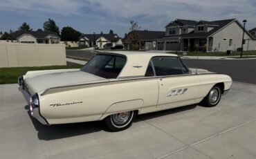 Ford-Thunderbird-1963-Corinthian-White-Red-4