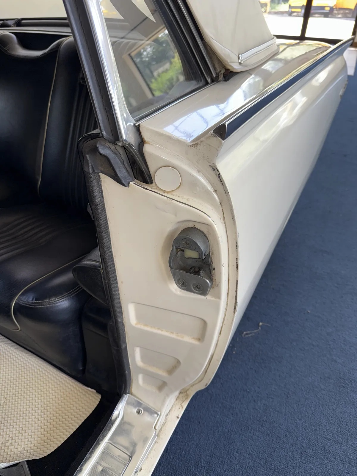 Ford-Thunderbird-1963-White-Black-14