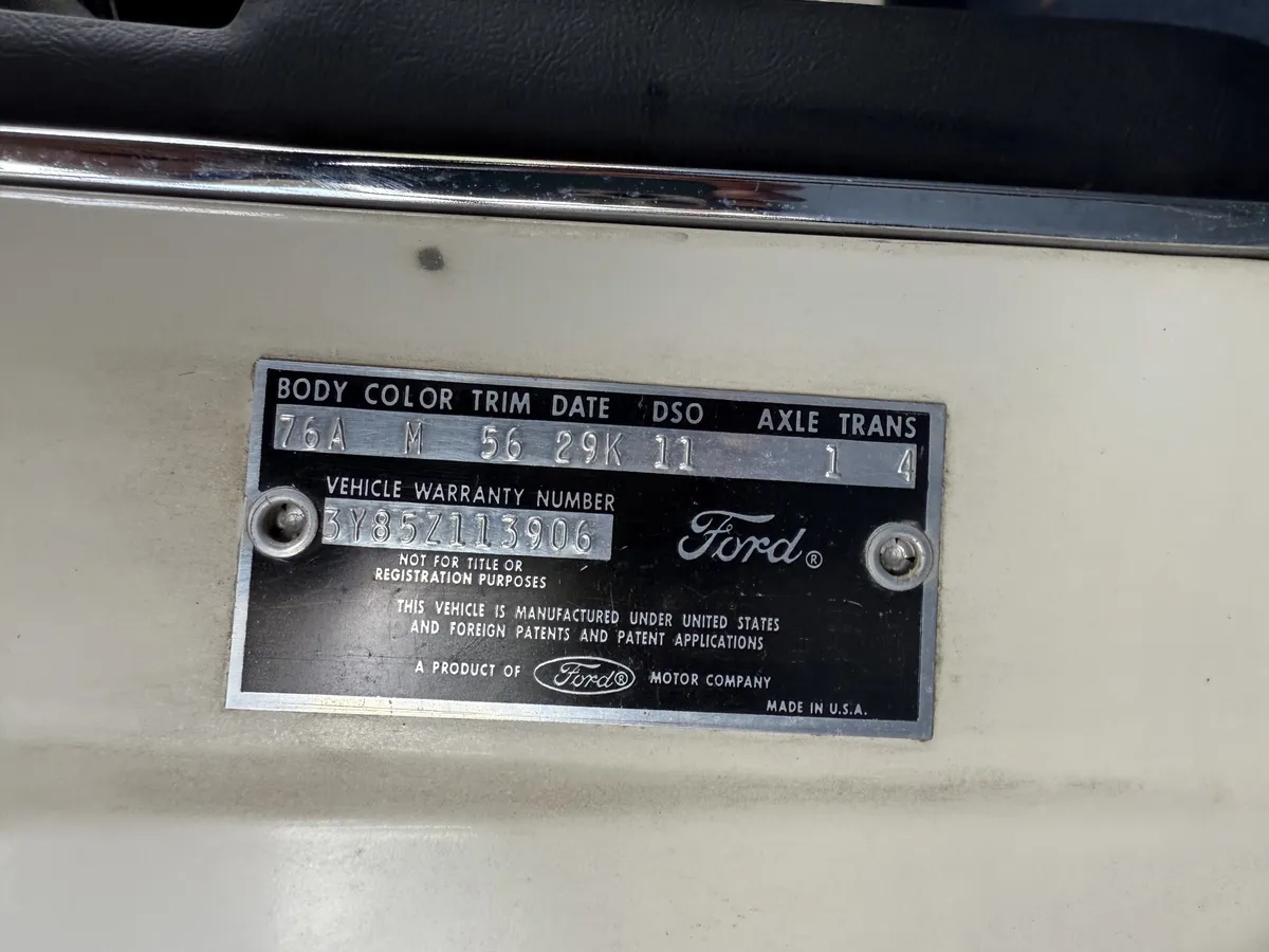 Ford-Thunderbird-1963-White-Black-15