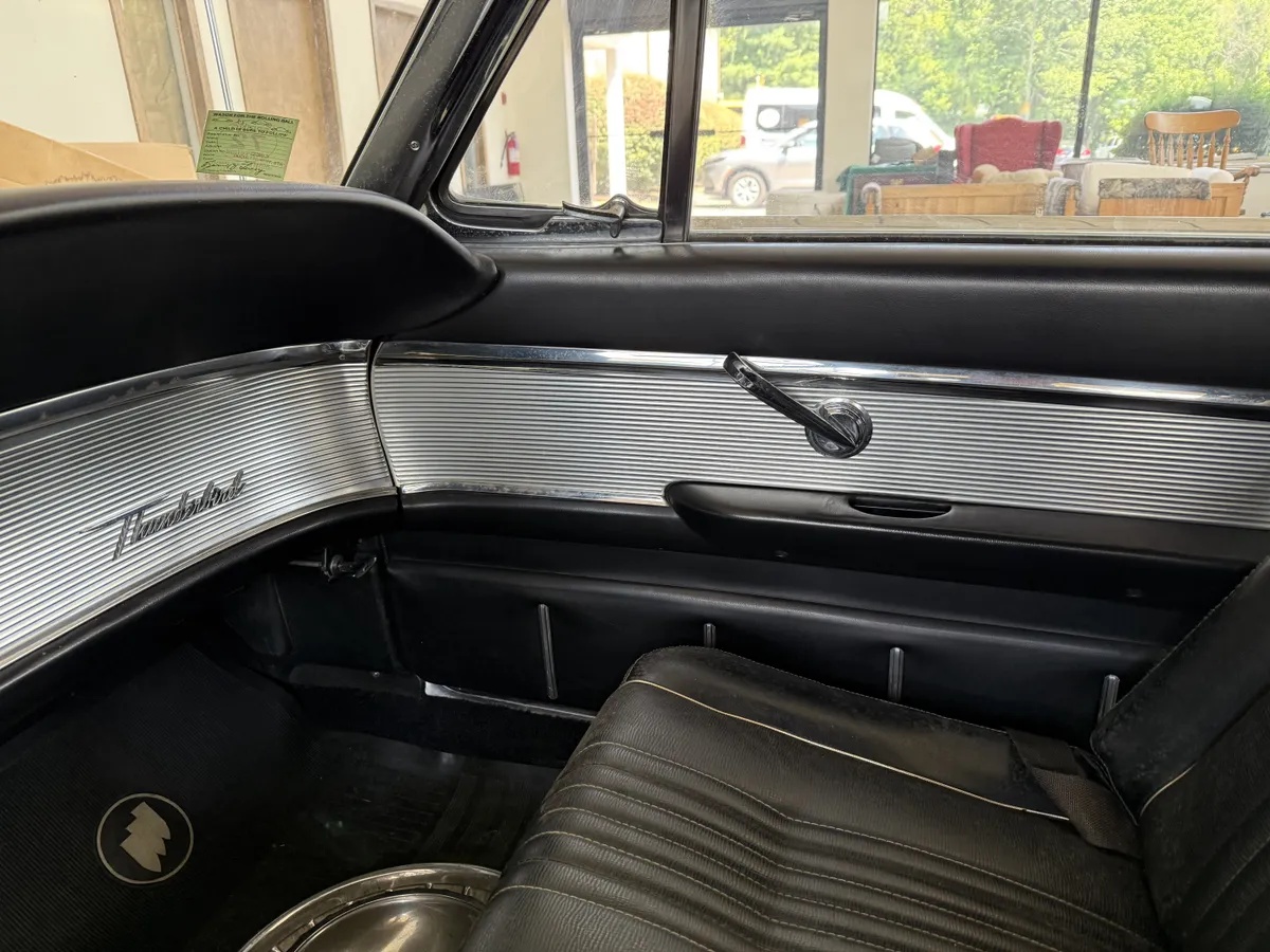 Ford-Thunderbird-1963-White-Black-7