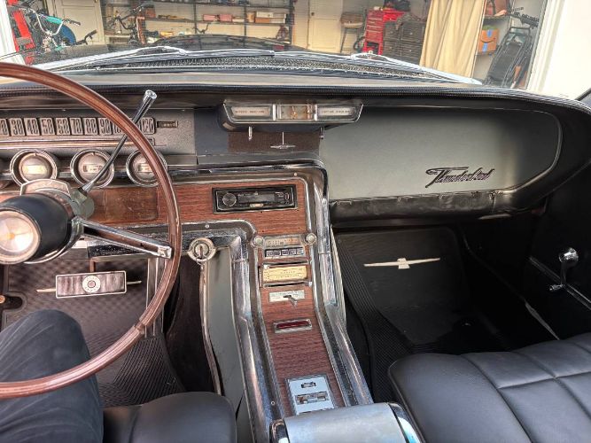 Ford-Thunderbird-1965-3