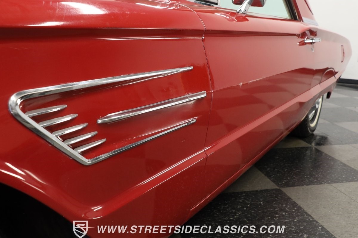 Ford-Thunderbird-1965-Coupe-21
