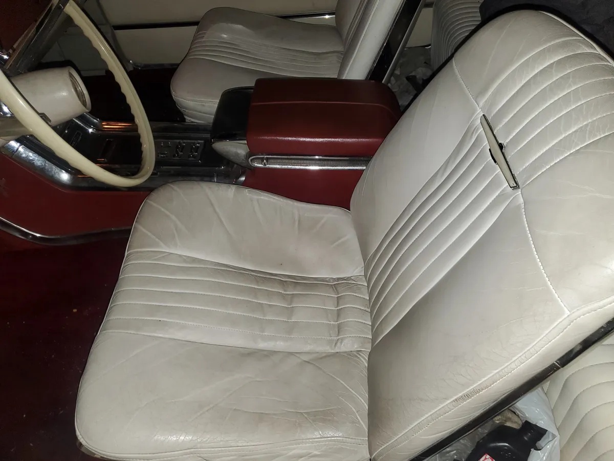 Ford-Thunderbird-1965-Red-White-7