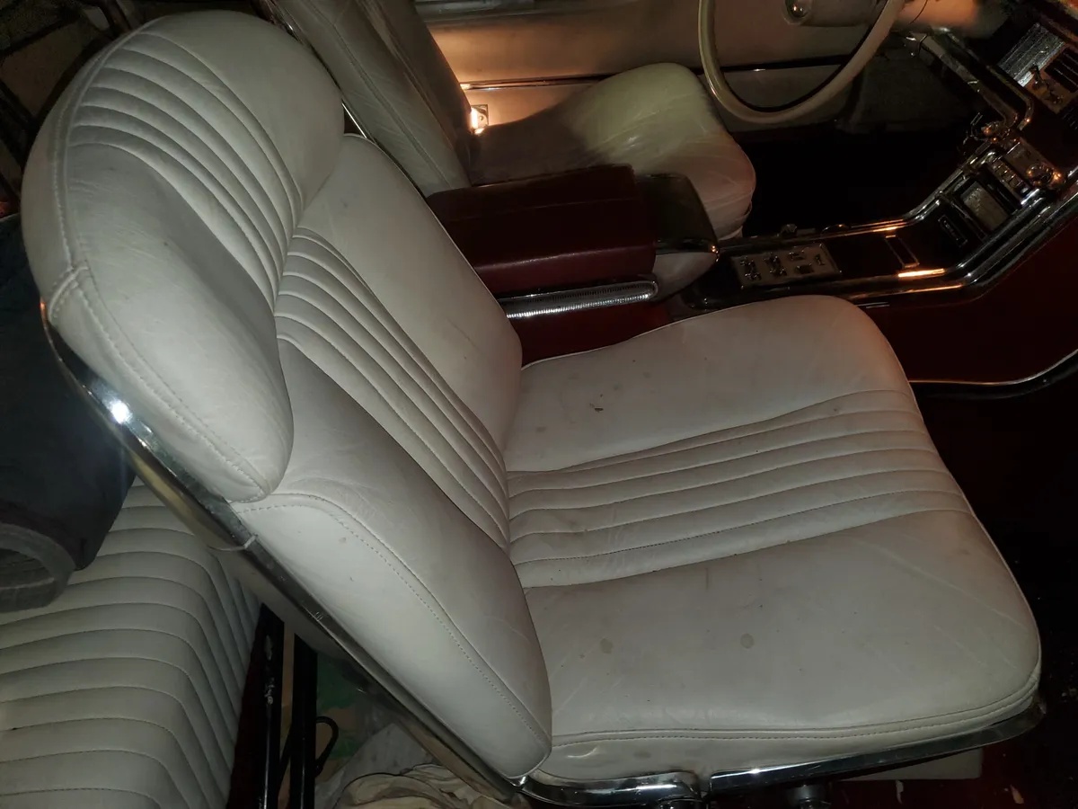 Ford-Thunderbird-1965-Red-White-8