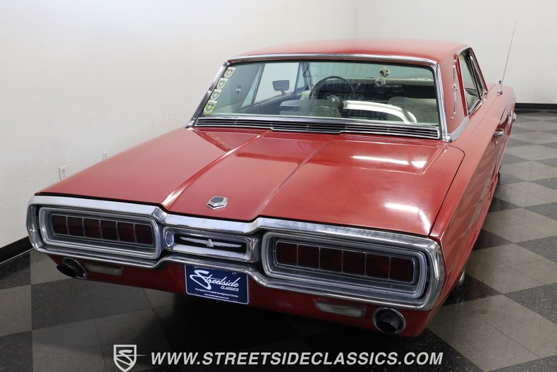 Ford-Thunderbird-1965-Vintage-Burgundy-White-11