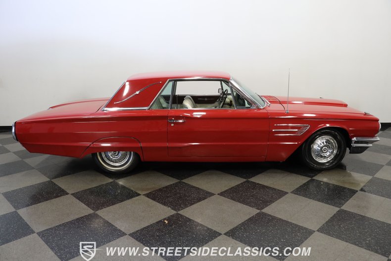 Ford-Thunderbird-1965-Vintage-Burgundy-White-14