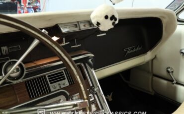 Ford-Thunderbird-1965-Vintage-Burgundy-White-36