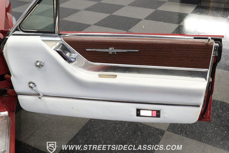 Ford-Thunderbird-1965-Vintage-Burgundy-White-43