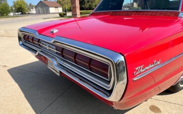 Ford-Thunderbird-1966-Coupe-19