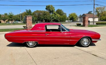 Ford-Thunderbird-1966-Coupe-3