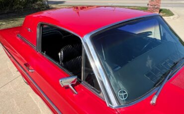 Ford-Thunderbird-1966-Coupe-30