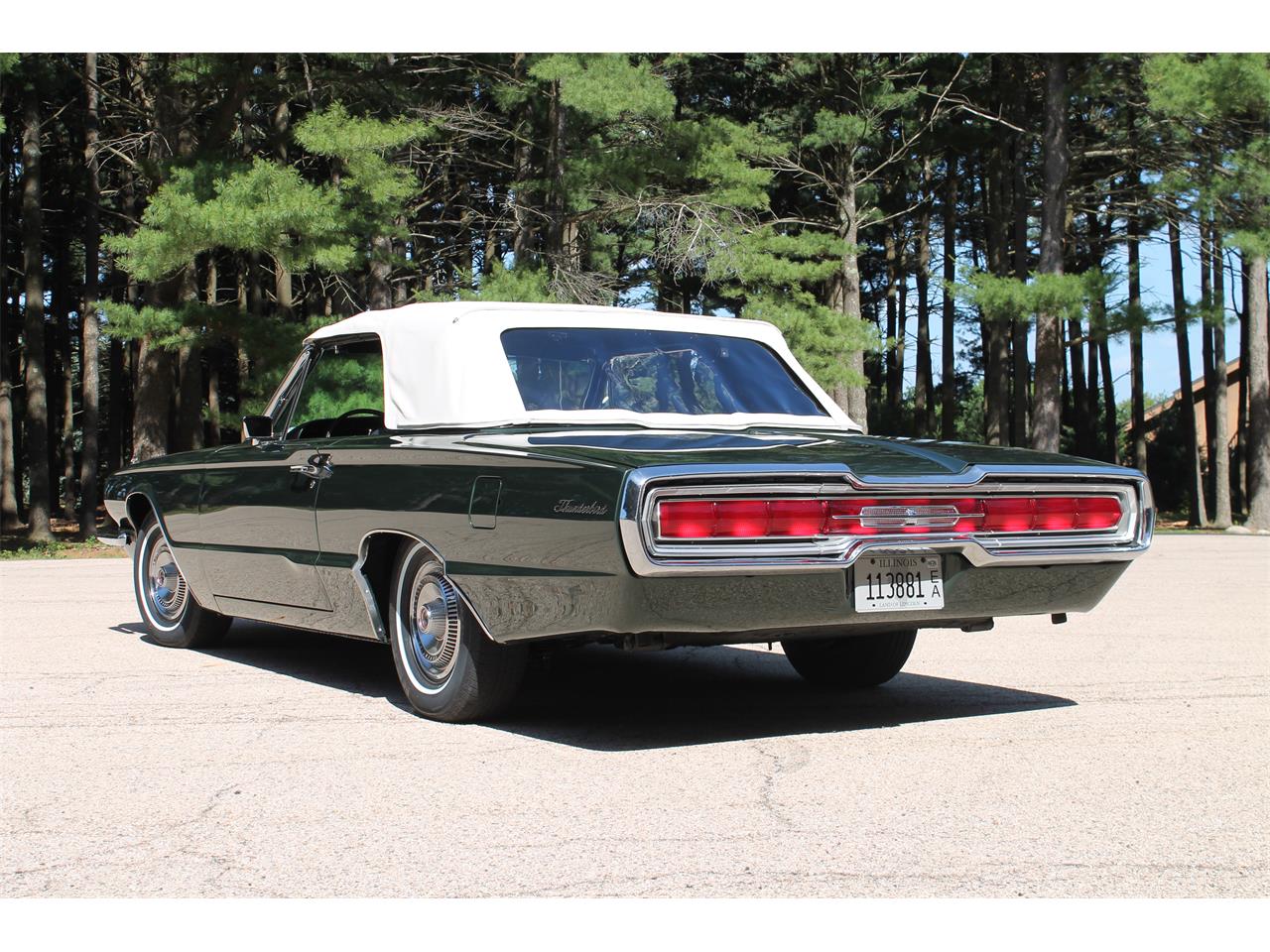 Ford-Thunderbird-1966-Ivy-Green-Black-10