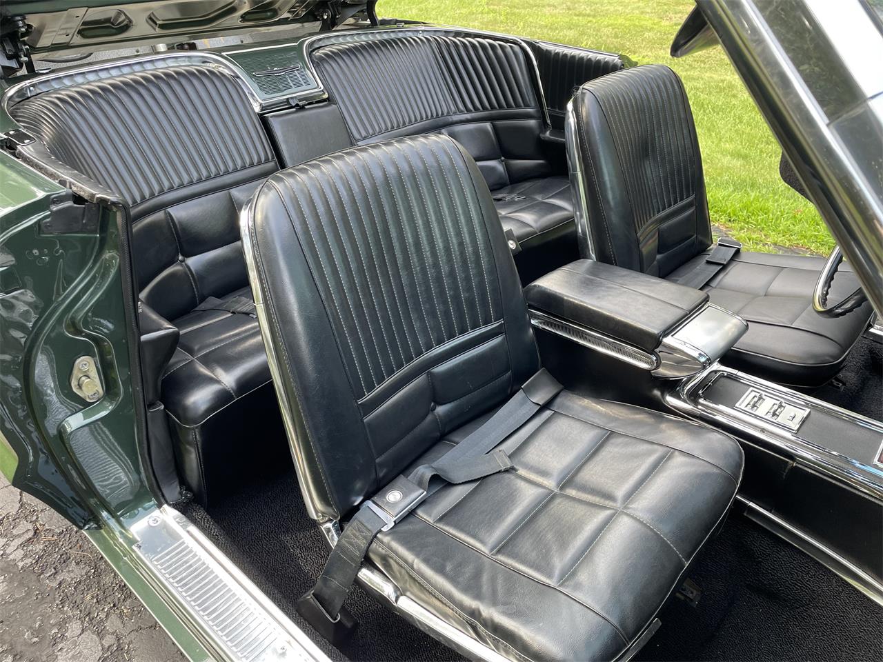 Ford-Thunderbird-1966-Ivy-Green-Black-14