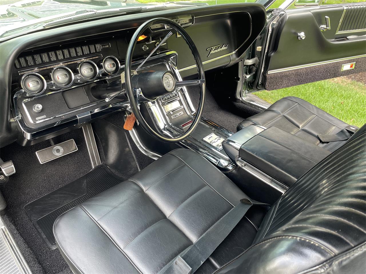 Ford-Thunderbird-1966-Ivy-Green-Black-16
