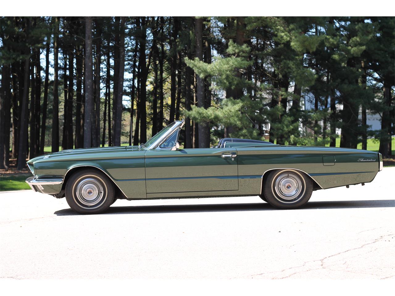 Ford-Thunderbird-1966-Ivy-Green-Black-2