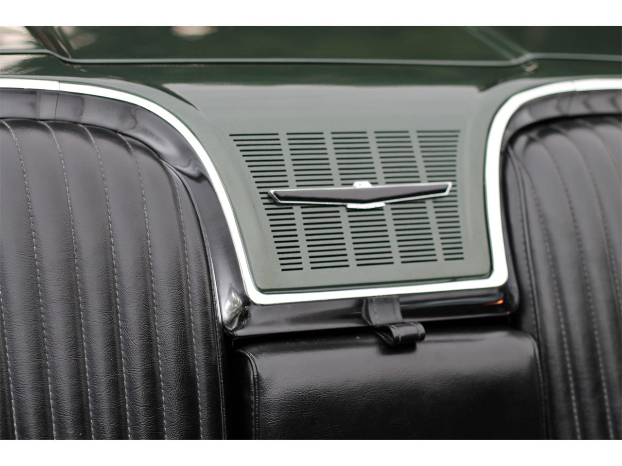 Ford-Thunderbird-1966-Ivy-Green-Black-21