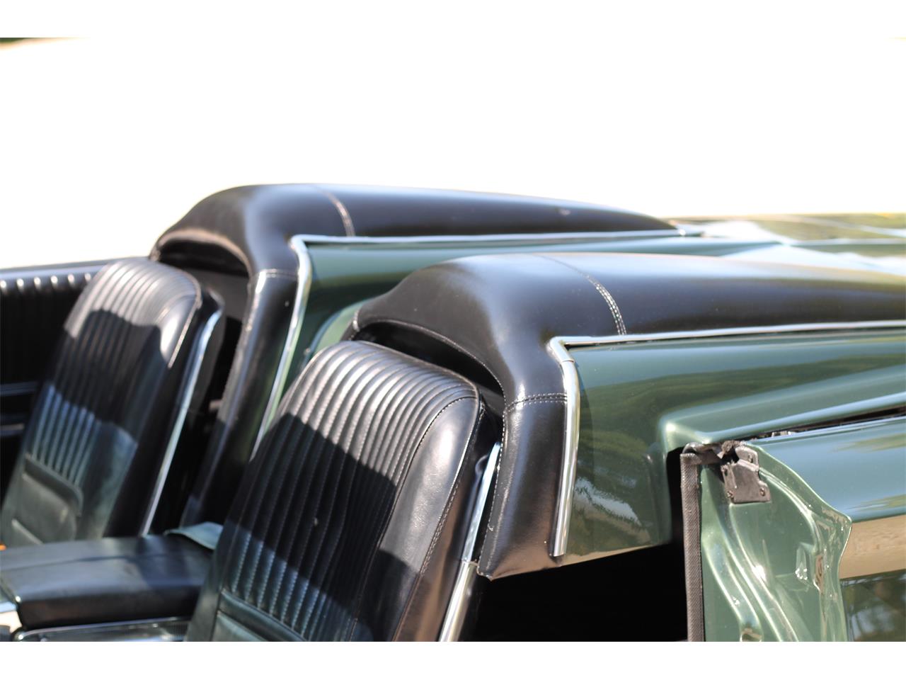 Ford-Thunderbird-1966-Ivy-Green-Black-36