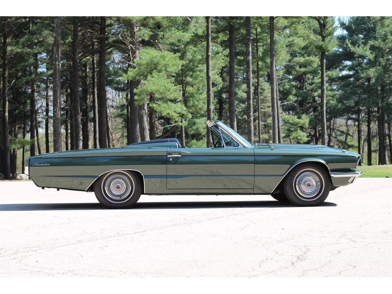 Ford-Thunderbird-1966-Ivy-Green-Black-5