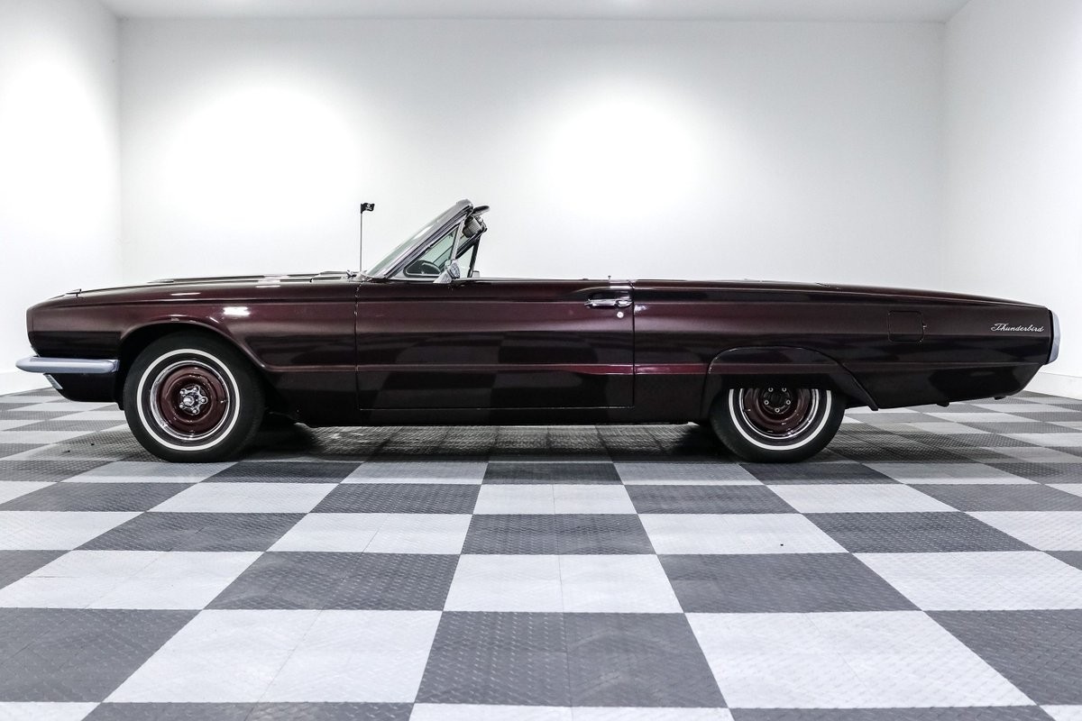 Ford-Thunderbird-1966-Roadster-3