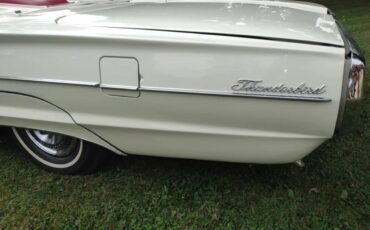 Ford-Thunderbird-1966-White-Red-13