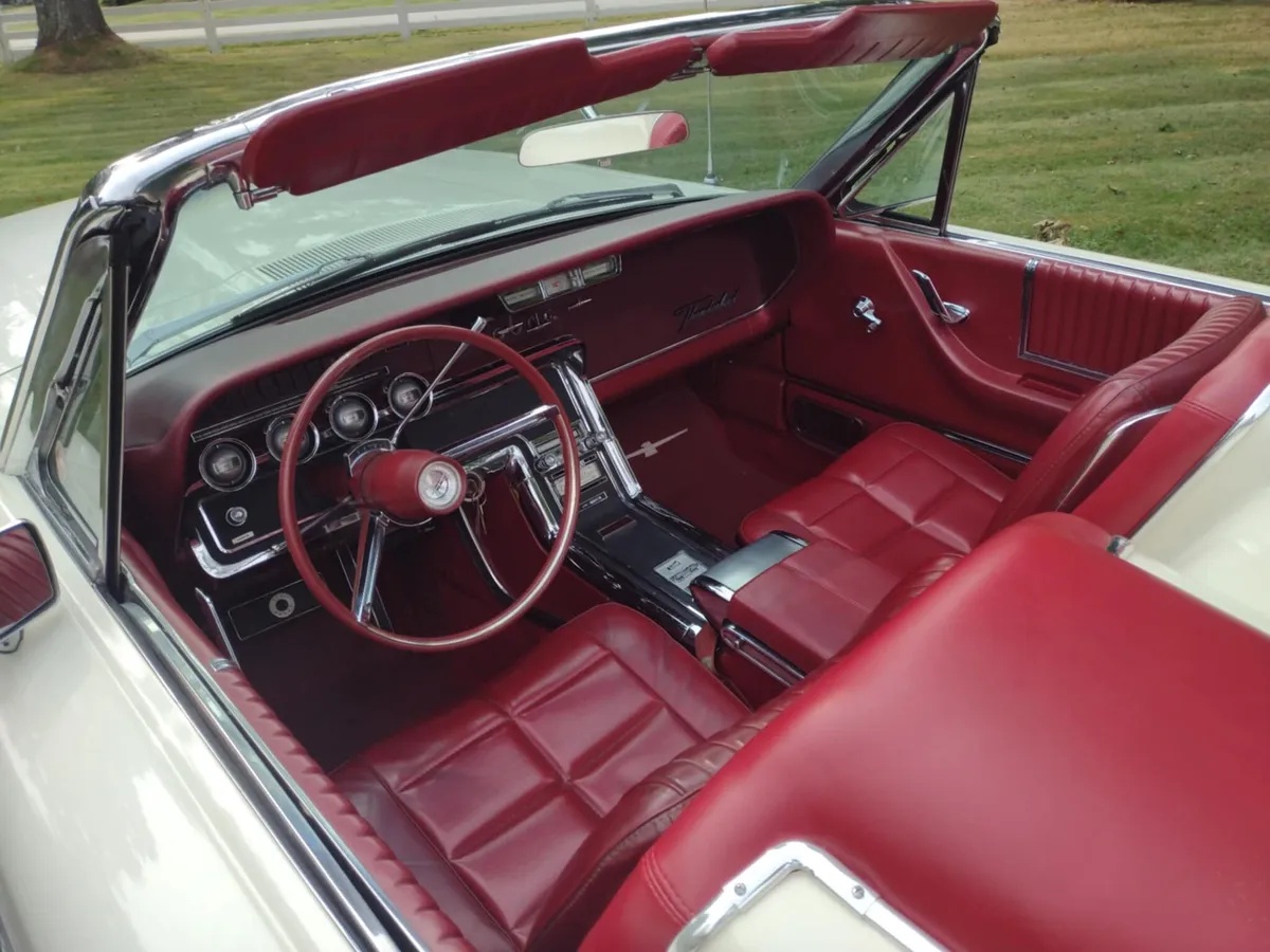 Ford-Thunderbird-1966-White-Red-15