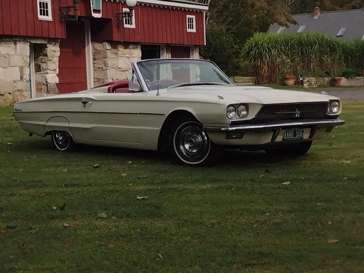 Ford-Thunderbird-1966-White-Red-17
