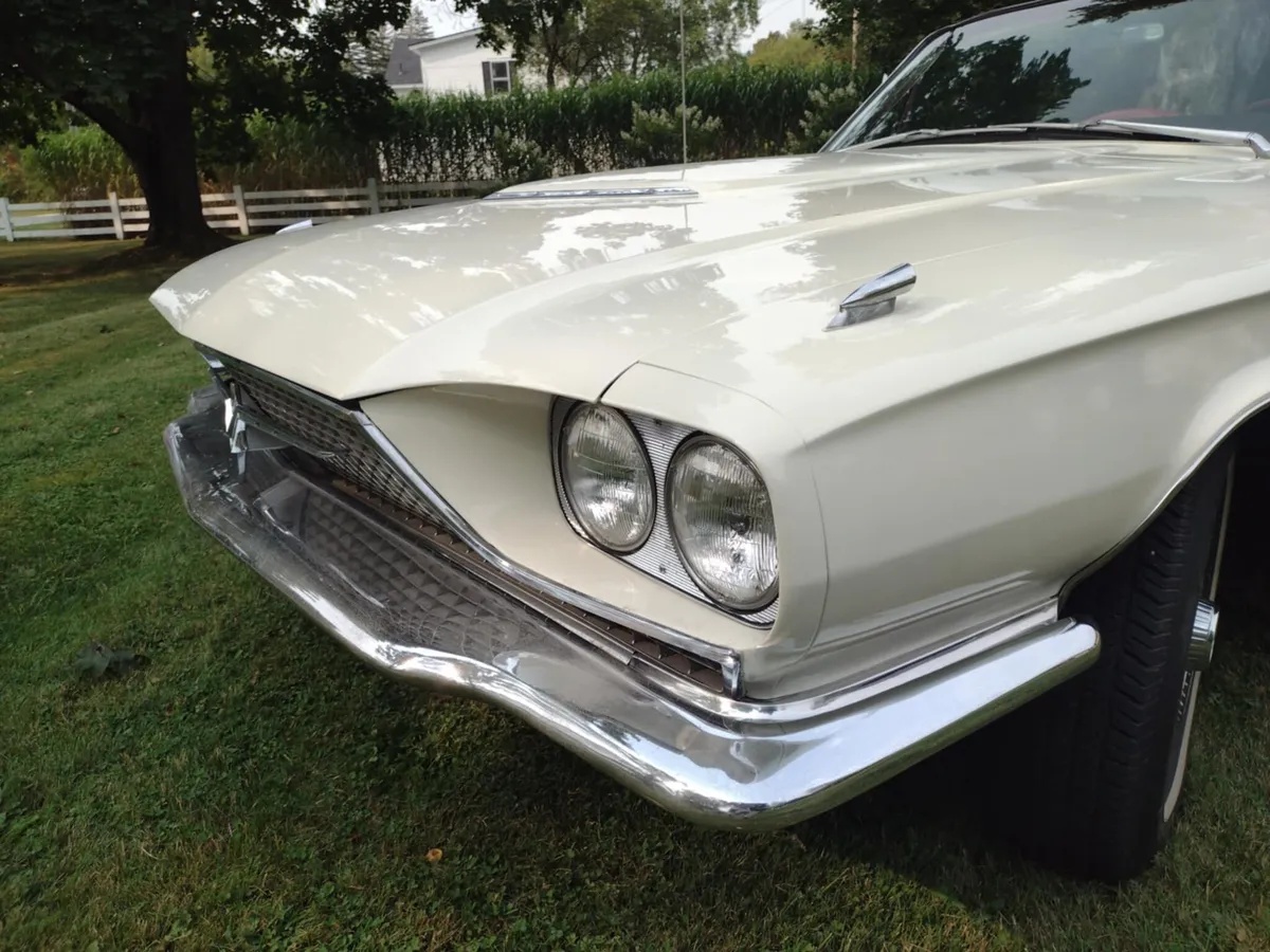 Ford-Thunderbird-1966-White-Red-18