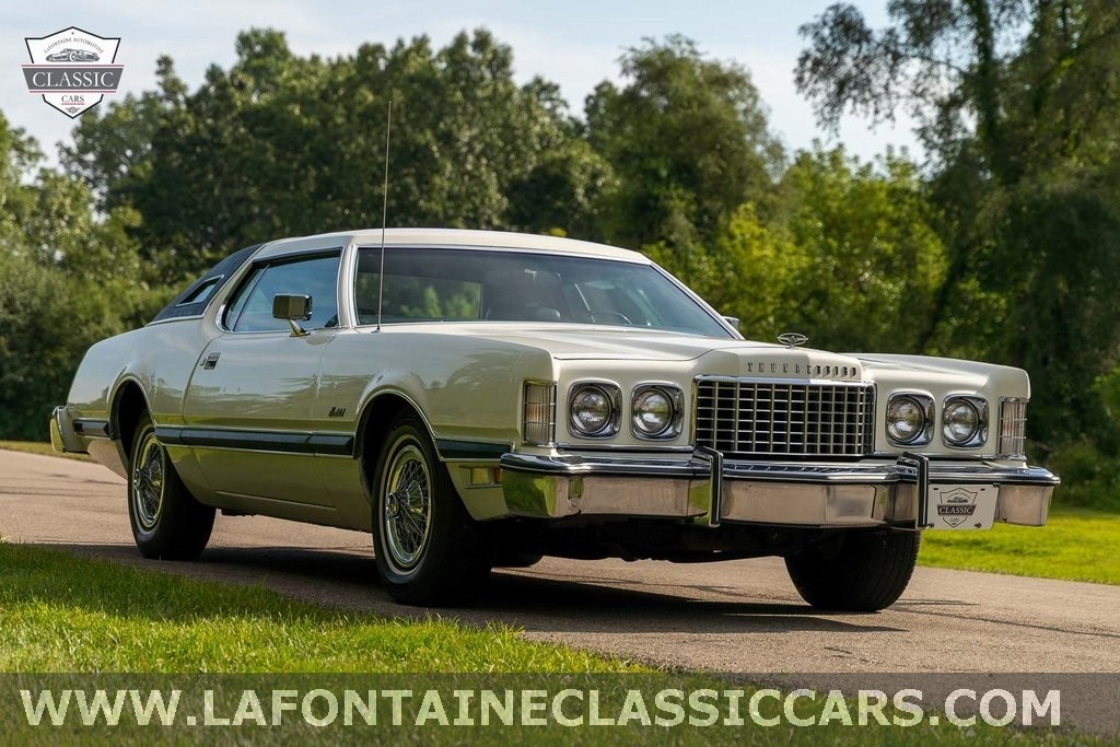 Ford Thunderbird 1976 --