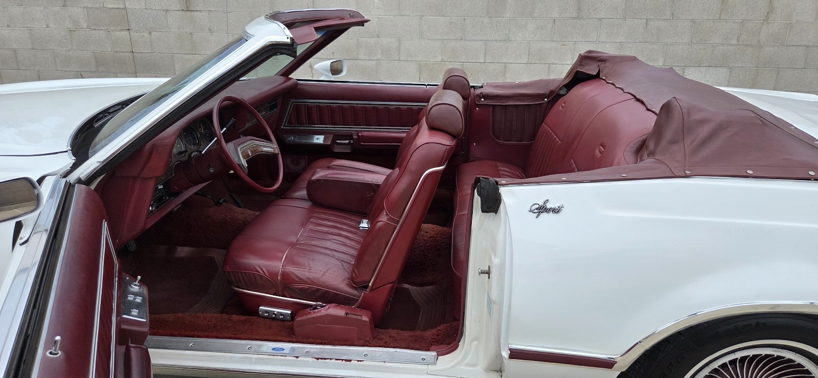 Ford-Thunderbird-1979-21