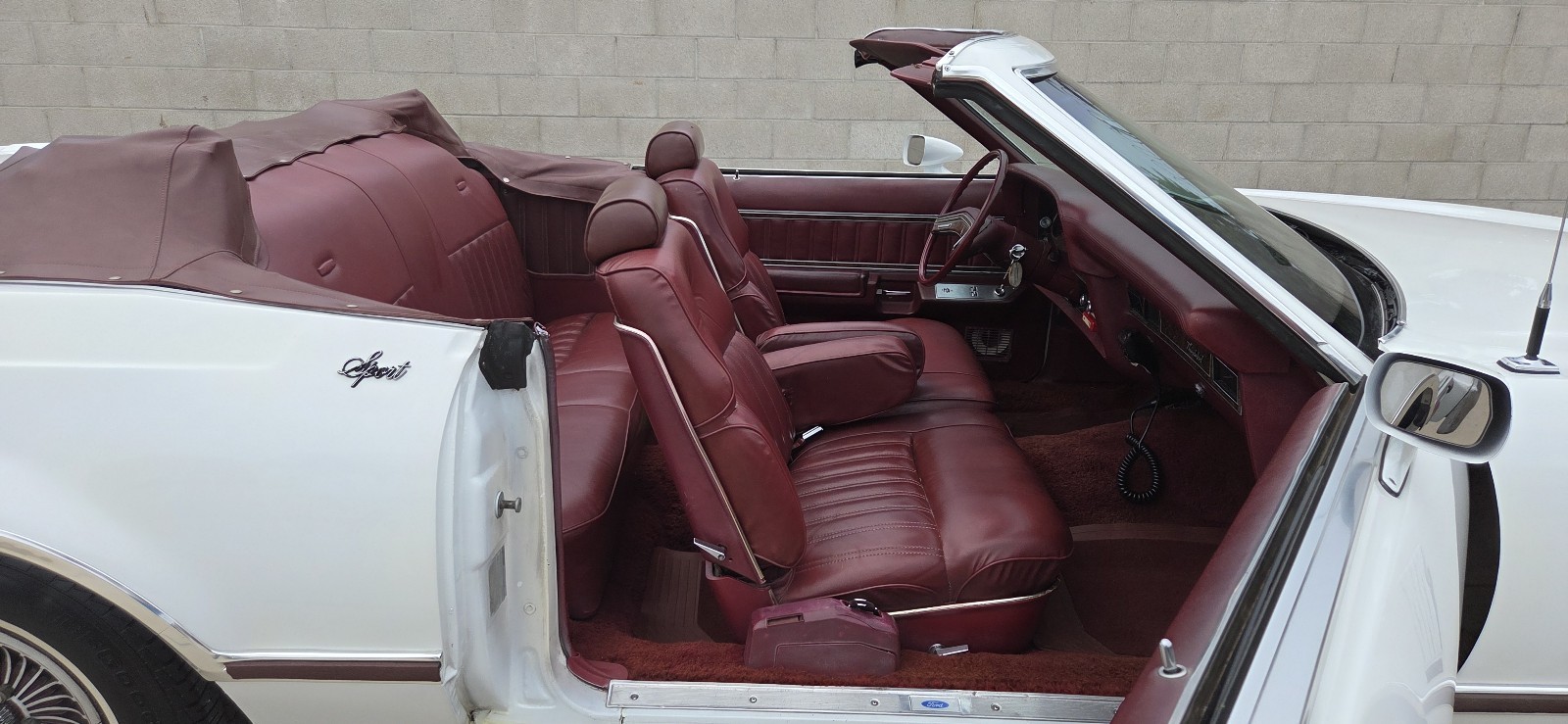 Ford-Thunderbird-1979-26