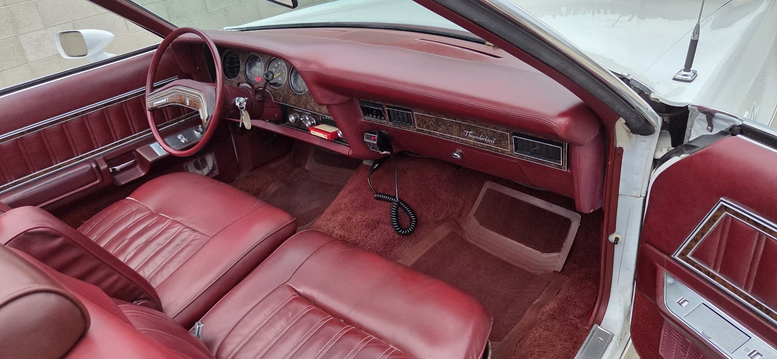 Ford-Thunderbird-1979-28