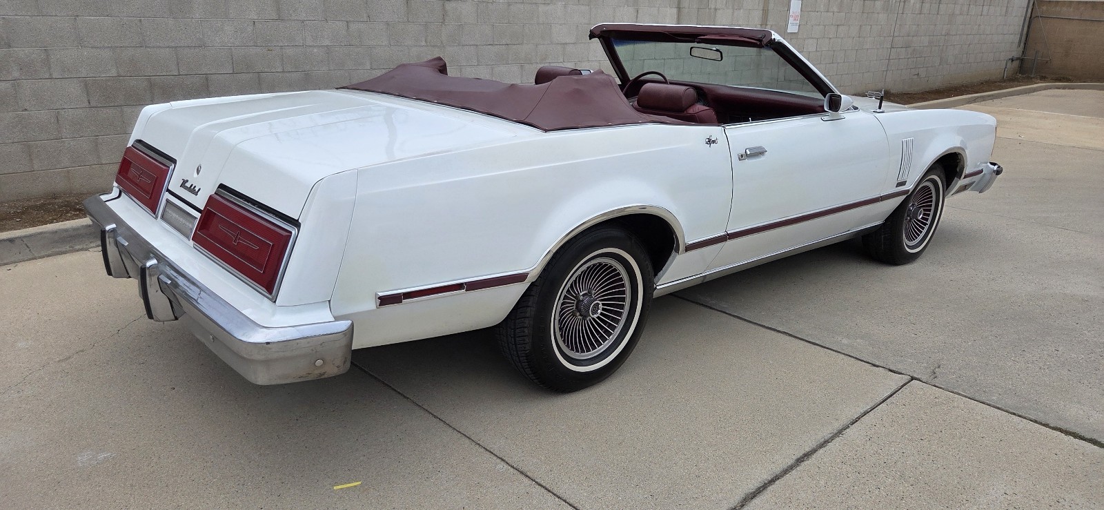Ford-Thunderbird-1979-3