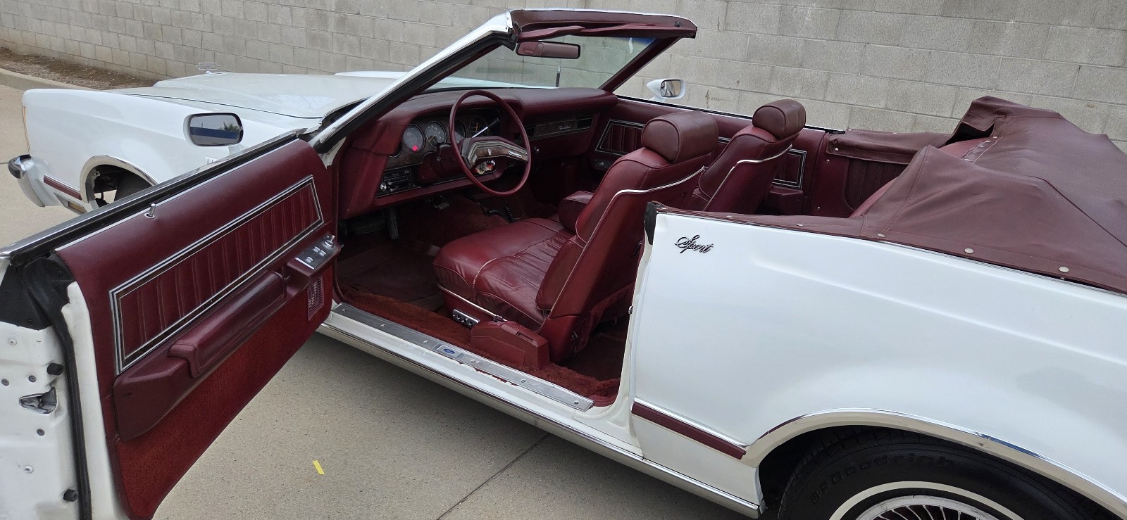 Ford-Thunderbird-1979-32