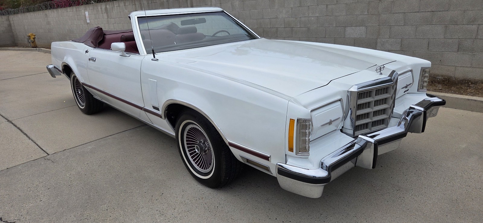 Ford-Thunderbird-1979-5