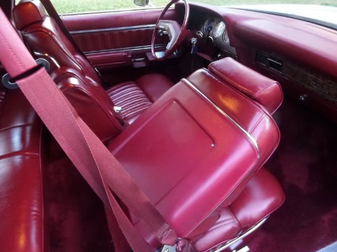 Ford-Thunderbird-1979-White-Red-5